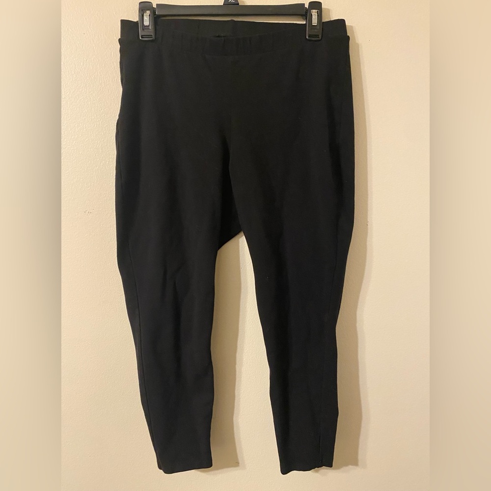 Torrid Black Plus Size Crop Comfort Legging Size‎ 1 1X 22" Inseam 14588376